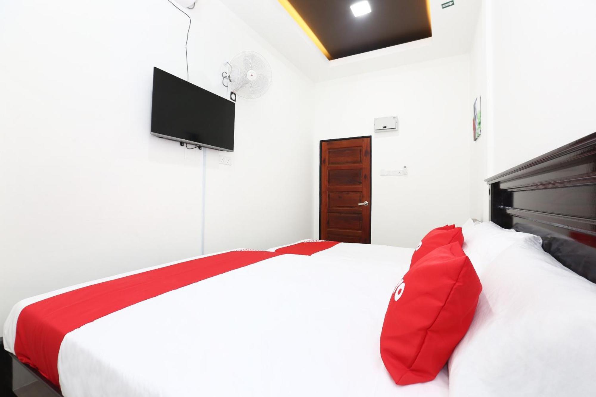 Super Oyo 89678 Ady Hotel Kuala Terengganu Exteriör bild
